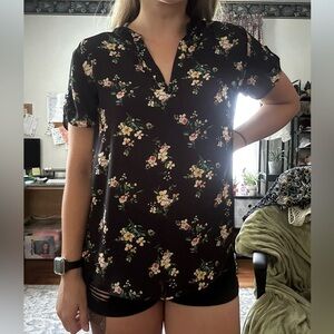 Floral print blouse